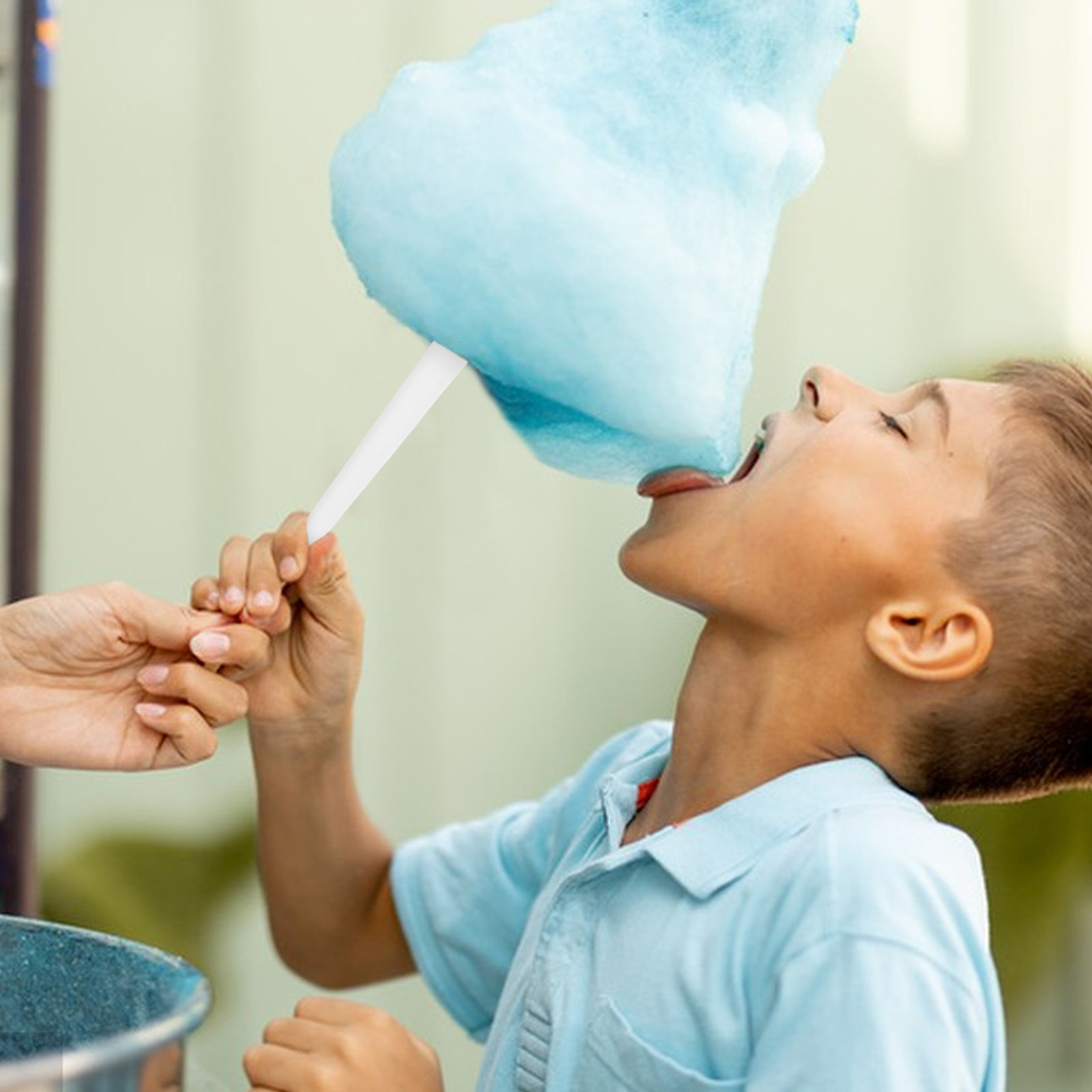 Cotton Candy Cone - 20 個の滑らかな耐熱紙キャンディスティック綿菓子アクセサリーデザートスティックマシュマロトリートホルダーホリデーキッズ