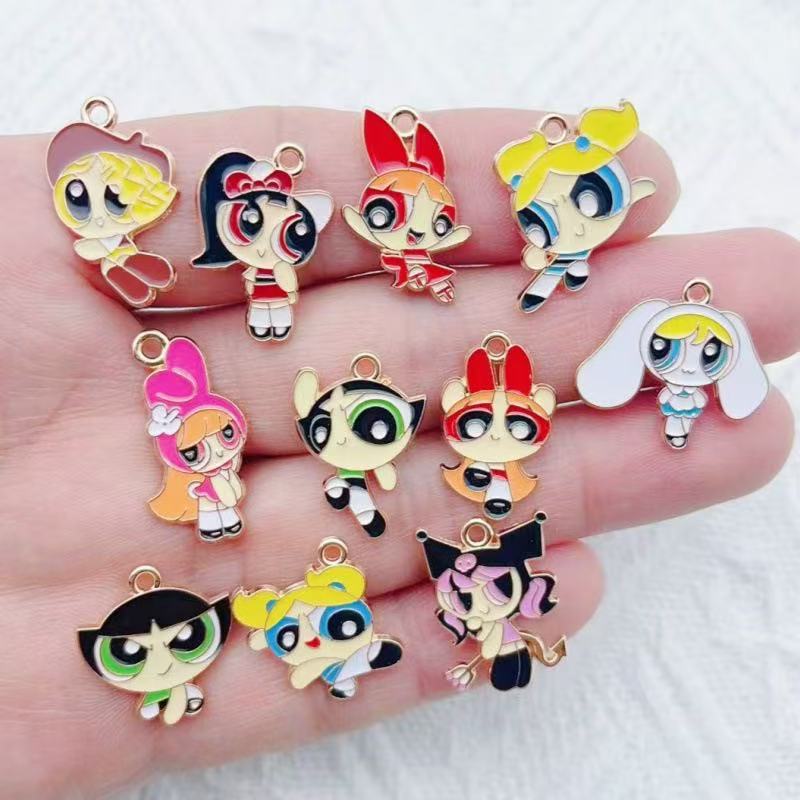 Event Party - 10個入り 合金製オイルドリップ漫画ガールペンダント、DIYジュエリー製作イヤリングキーホルダーアクセサリー