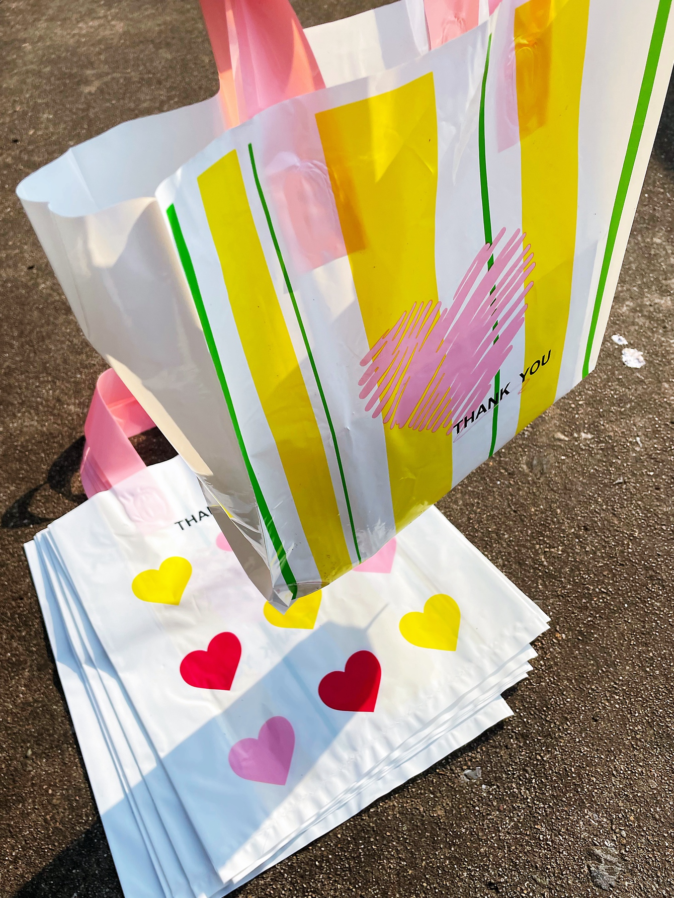 Event Party Shop - 感謝の贈り物プラスチックトートバッグ、垂直ストライプ、ショッピングバッグ、衣類、愛のデザイン、9.84x3.15x11.81 