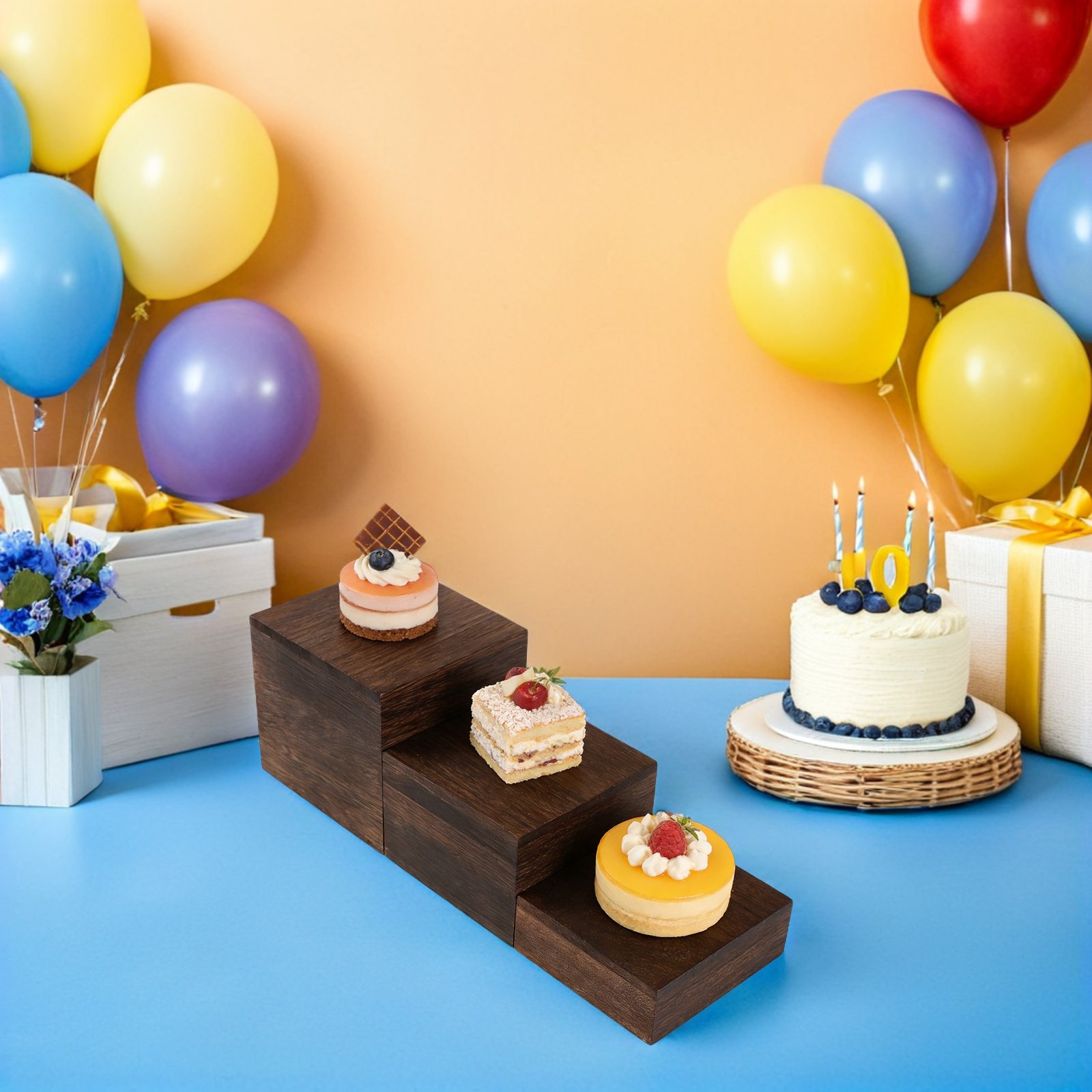 3段木製ケーキスタンド、素朴なデザインのディスプレイスタンド - Cupcake Stand Tier のレビューと価格
