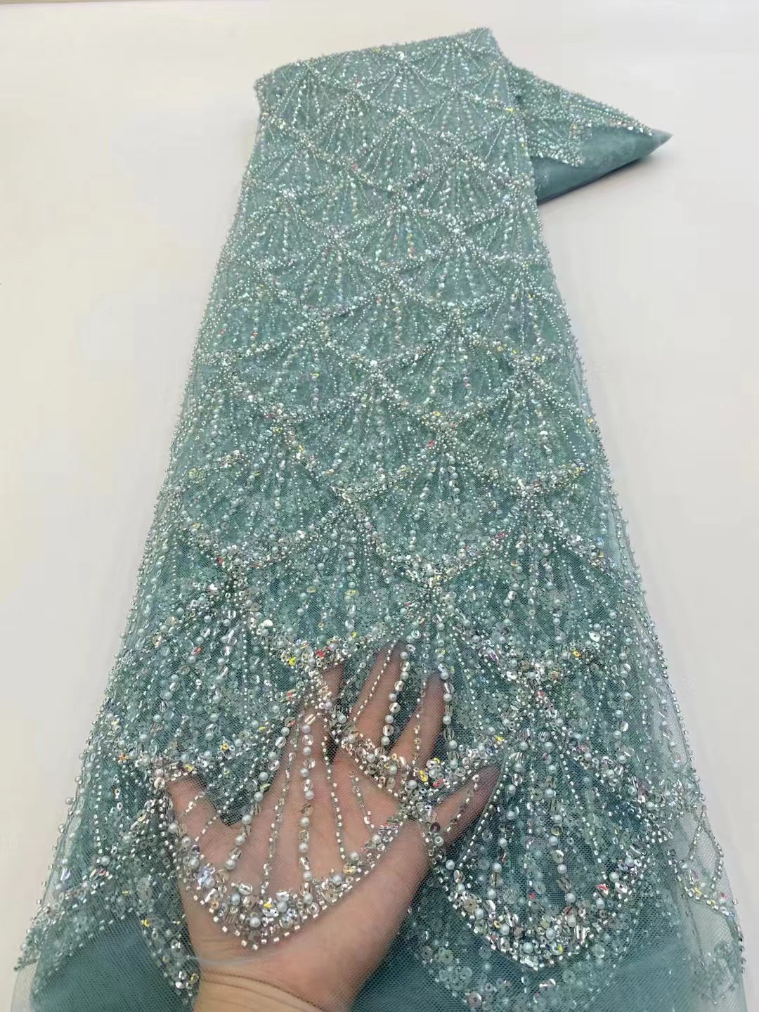 アフリカチュールレース生地 2026 フレンチネットスパンコ - Glitter Tablecloth のレビューと価格