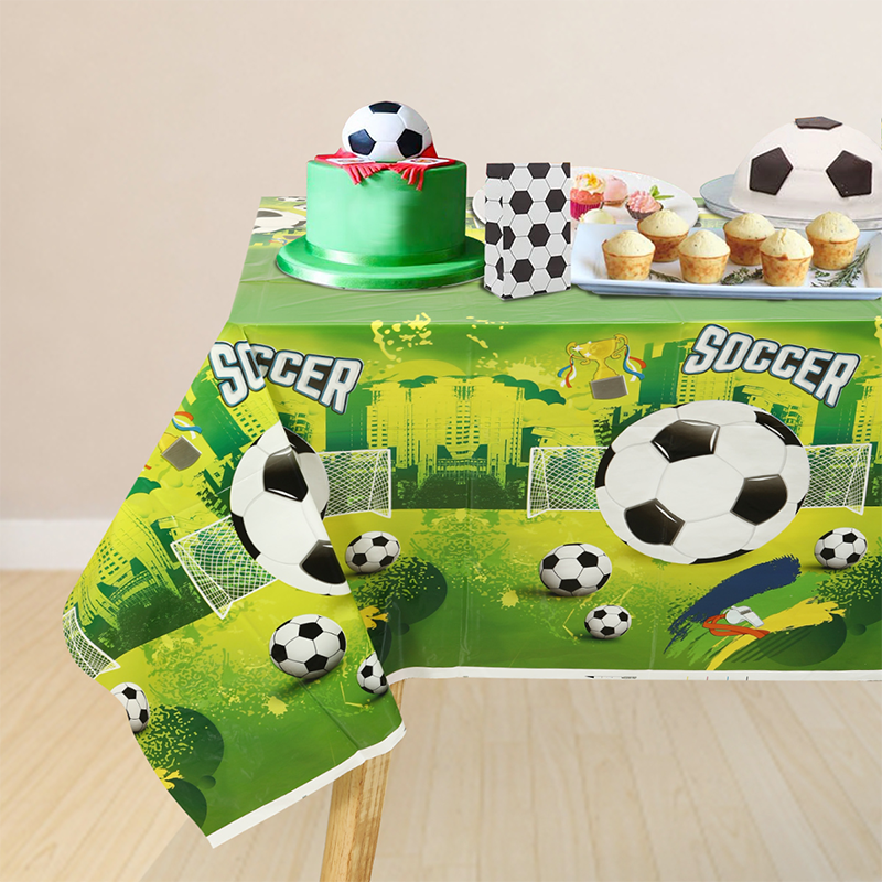 サッカーテーマ使い捨てテーブルクロスサッカースポーツ誕生日パ - Table Cloth Disposable のレビューと価格