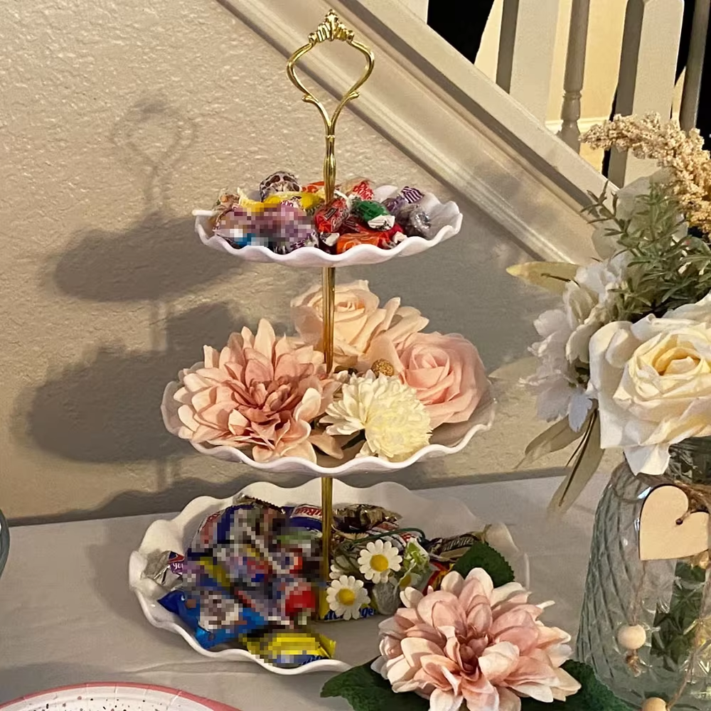 3段デザートカップケーキスタンド ホワイトピンク ケーキスタ - Cupcake Stand Tier のレビューと価格