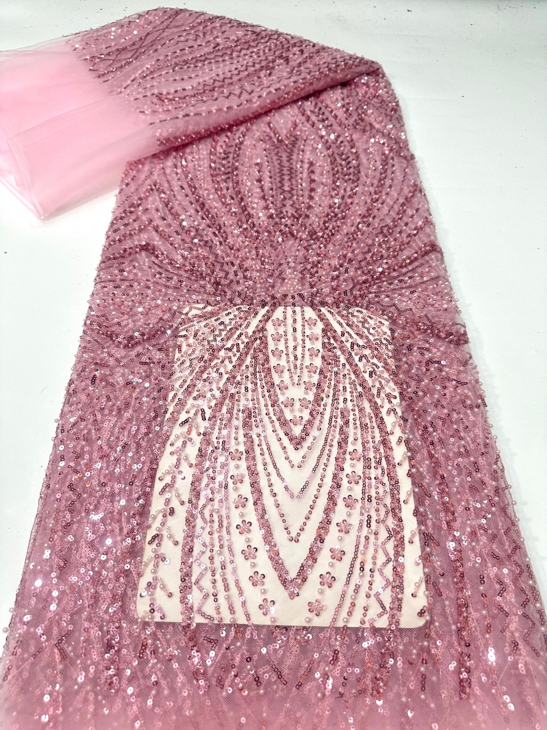 アフリカレース生地スパンコールビーズ刺繍新郎ナイジェリアブラ - Glitter Tablecloth のレビューと価格