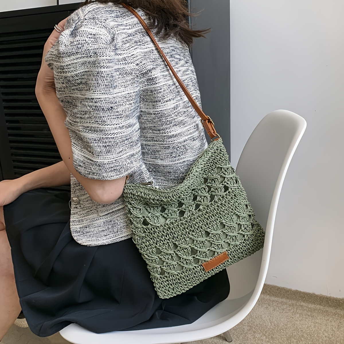 シックな手作り紙わらクロスボディバッグ無地ジッパー開閉ショル - Paper Straw Color のレビューと価格