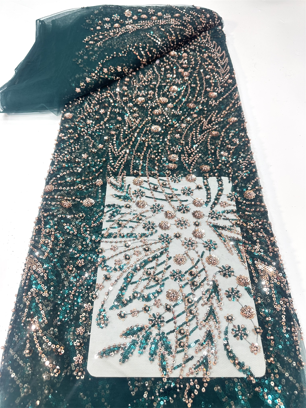 アフリカの高級フランス製ビーズ付きレース生地、スパンコール付 - Glitter Tablecloth のレビューと価格
